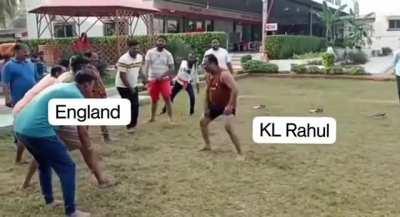 POV: KL Rahul trying to play