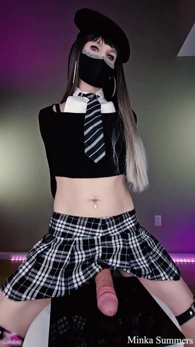 Does the size of my cock scare you or turn you on?