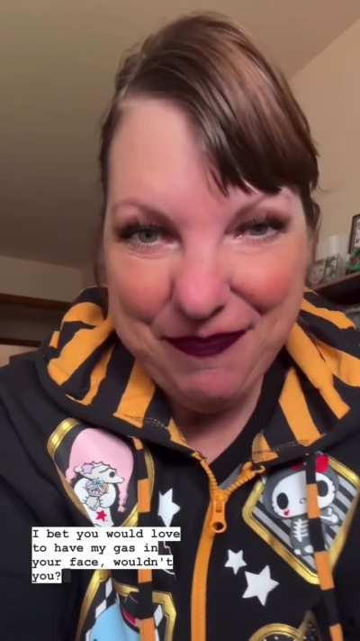 Tell me how badly you want Mommy burps in your face 😈