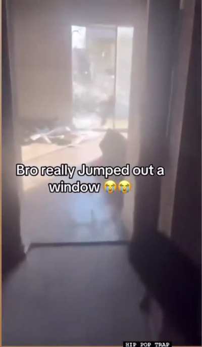 😂😂😂😂bro wasn’t goin for that backdoor🏃‍♂️‍➡️🏃‍♂️‍➡️💨