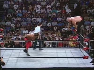 Of course there have been bigger height disparities in wrestling but the visual on this is crazy. Ron Studd legit 7'2 against Benoit 5'8 on the 8/12/96 Nitro. Benoit nails a gnarly superplex on the big fella. After the match, Benoit reportedly told Ron to