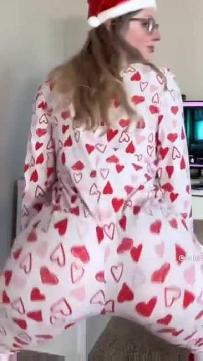 So good in slow-mo ❤🤍🍑