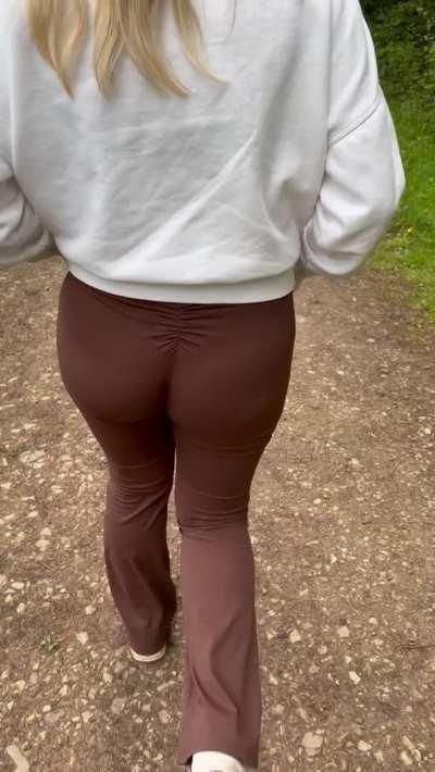 How’s my flares? 🍑