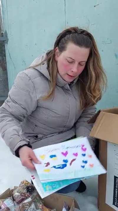 Hello everyone on Reddit!!! I want to show you a little bit of volunteer everyday life (half a day to be exact)