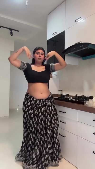 Khushboo Patel navel