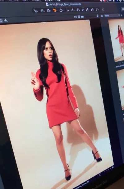 Jenna Ortega - Legs in heels