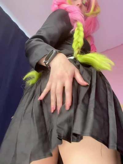 Showing off my upskirt