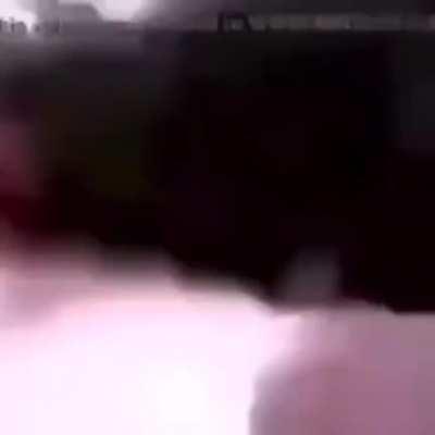 JAJAJAJJAJA MONO FELIZ AJAJAJAJA