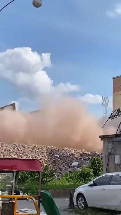 This is how you remove building in Zhongguo
