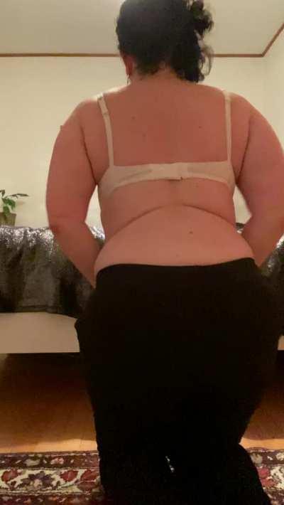 How tasty do I look from back there?