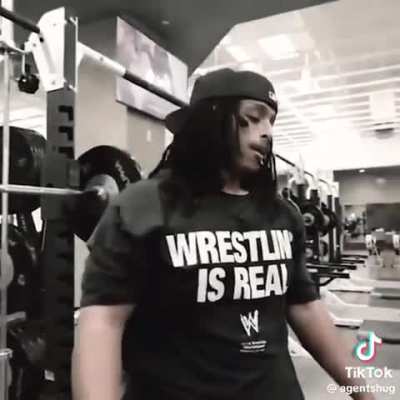 I stay snitching 😩🤭🤭