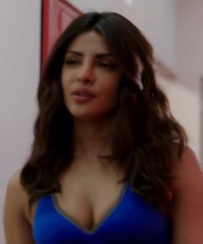 Priyanka Chopra could get it! 🤤🔥💦