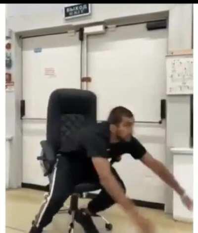 How to perfectly snatch that smartphone from him.