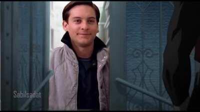 Bully Maguire delivers pizza to Dante