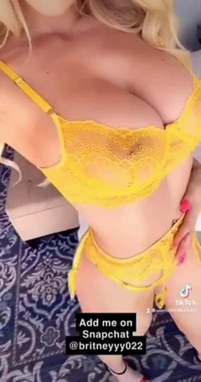 Would you eat me out or fuck me first?