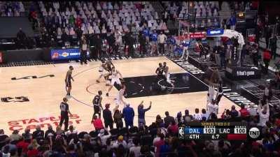 [Highlight] Kawhi airballs the potential game-tying three from the corner