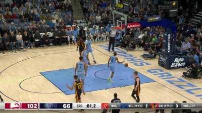 [Highlight] Trae Young hits from the logo at the end of the 3rd quarter to complete his second 30/10 double double this week