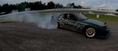 Hitting the gap between two slidy bois.