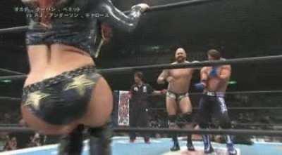 Maria Kanellis seducing The Club with her magical booty