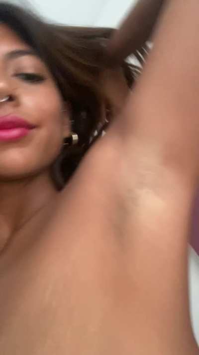 would you suck my armpits? do you feel rich?