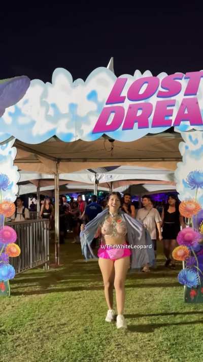 i get so horny when i see a guy staring at me