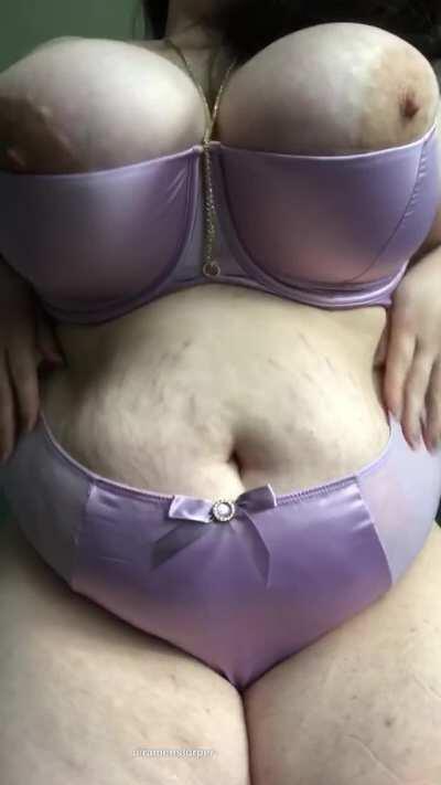 Feeling horny? Doctor Ramen recommends you watch one BBW stripping gif, have a wank and call her in the morning 👩🏻‍⚕️💦💦