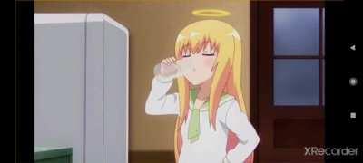 Decided to make a longer version of our appreciation of Gabriel,the degenerate gamer queen