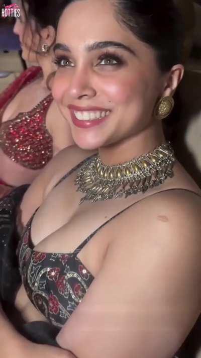 This Gutterchinaal Sharvari Wagh could have easily covered her Tits and Cleavage here but Kutiya in arrogancy decides to tease men and let camera take full shots of her Hanging Tits and Massive Cleavage. Saali ko iski Car se utaarke sadak me chodna chahiy