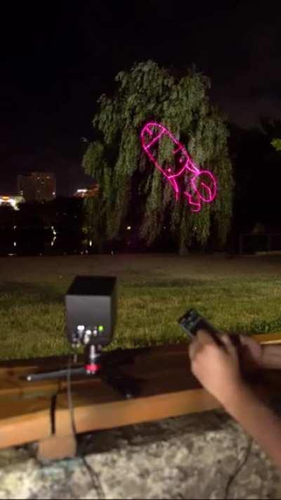 Drawing a lobster with Lasercube