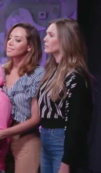 Lizzie spanking Aubrey Plaza looped with sound ;)