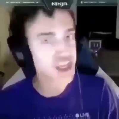 Send him ur dick Pic