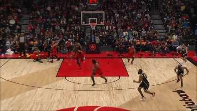 [Highlight] Fred VanVleet absolutely dismantles the Nets defense with a double-hesitation dribble play to get an open lane to the rim