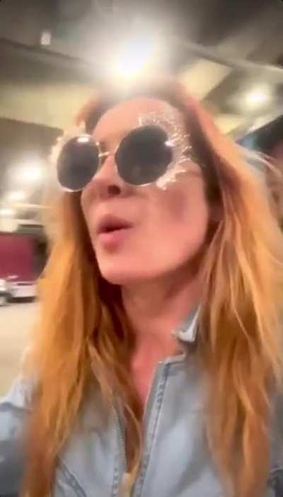 4 years ago, while healing from a fractured voice box, Becky Lynch recorded a promo on her phone after Monday Night Raw. Yet another moment where Becky showed how badass she really is
