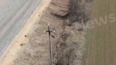 Incredible footage of a Ukrainian drone chasing a Russian soldier back to his unit. Who begin shooting at the drone.