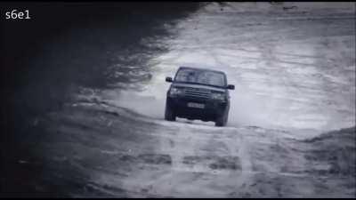 Me as a pilot running away from a sweaty tone main