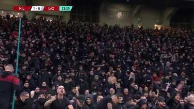 Buildup to Leao's goal vs Lazio.