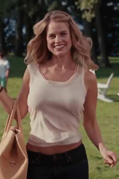 Alice Eve - Sexy