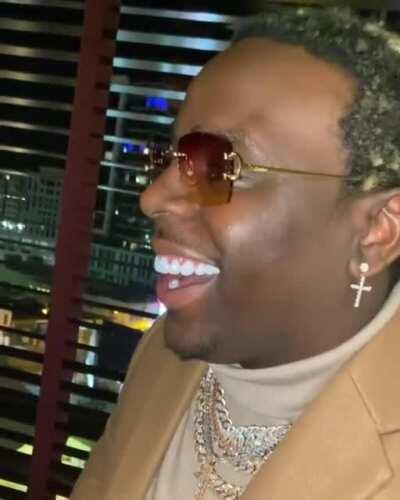 Thirsty cougar approaches local Atlanta rapper about his jewelry and can’t contain herself