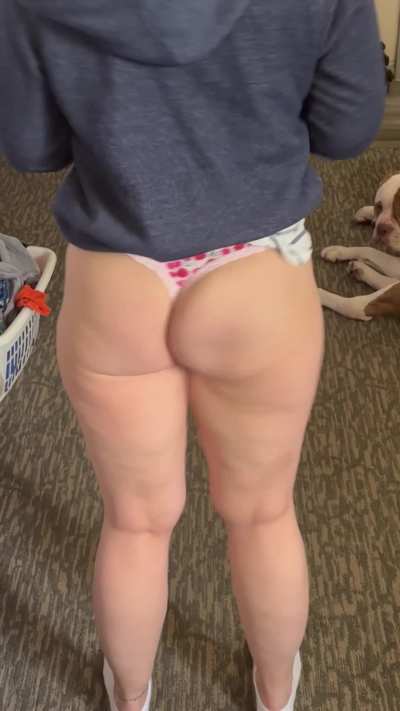Another MILF Monday, another ass shakin' video