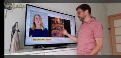 Kai nežinai teisingo atsakymo bet bandai pataisyt anglų mokytoją: