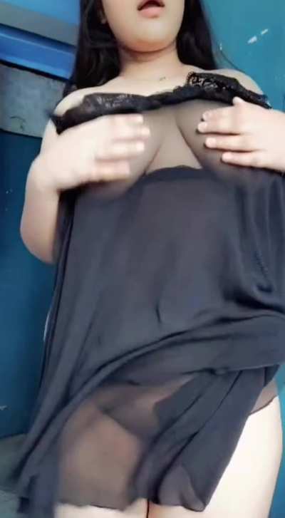 Do you want to have morning coffee ☕ with a desi whore 🌸🙈