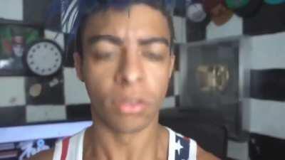 Zóio mantendo o loko