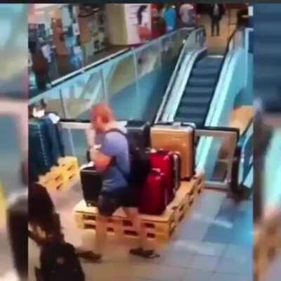 He’s one of us🙌🏻