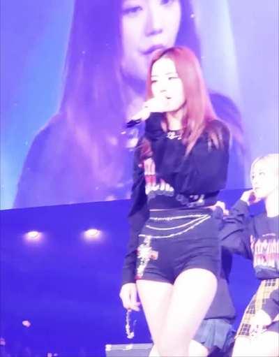 Jisoo fat pussy
