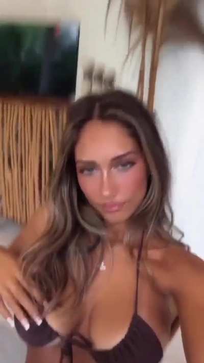 Anyone wanna message?