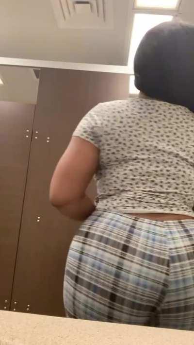 can you fuck me after class ?