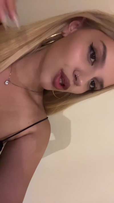 @anthoula_dnl (TikTok link included)