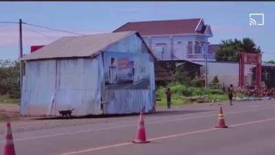 How's moving castle, budget version