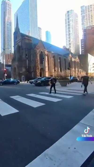 My tattoos are too powerful ð©