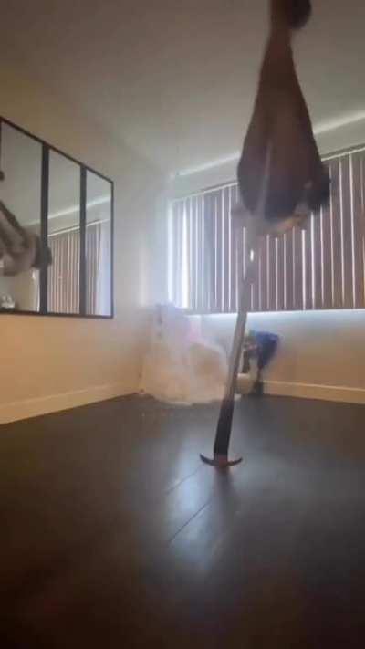 To pole dance